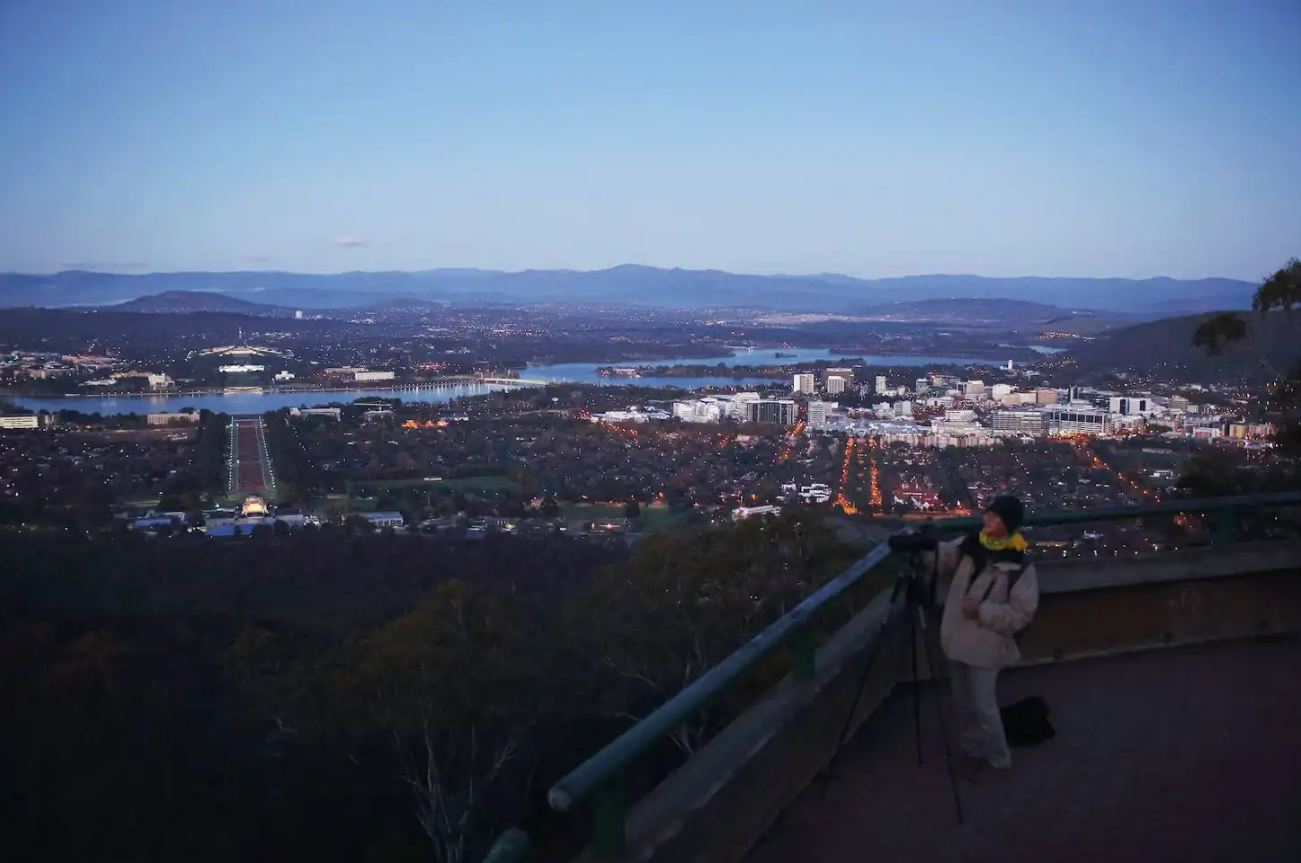 Canberra Travel Guide for Budget Trips